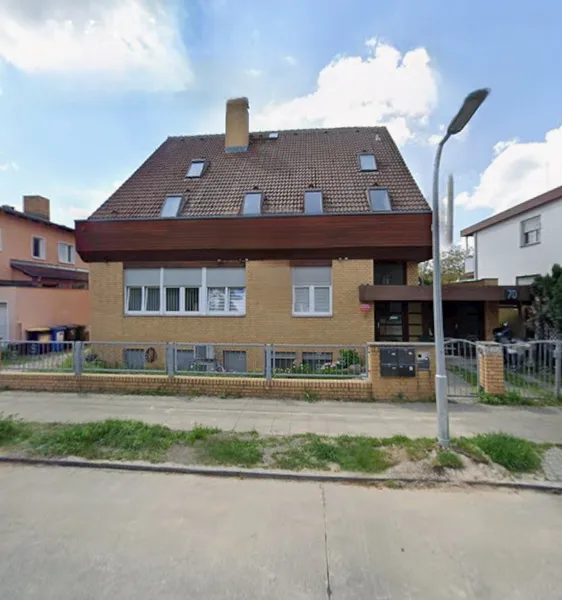 Wohnen mit Charakter: Großzügige 4-Zimmer-Wohnung in Berlin-Rudow — photo 1